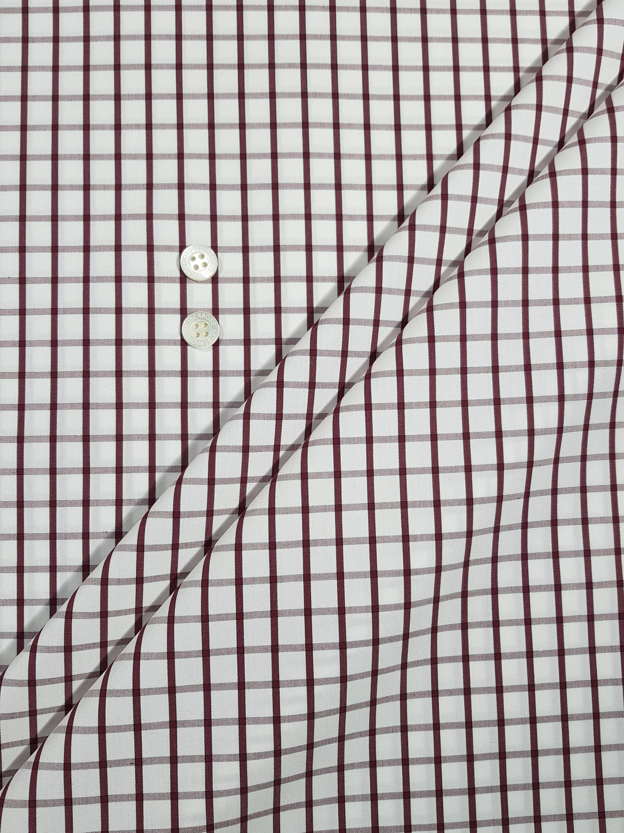 959.237 White with Burgundy 1cm Checks